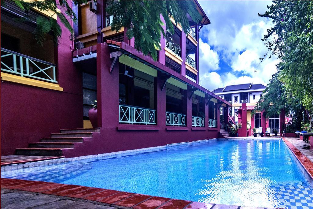 The Harbor Lights Palace Sihanoukville Esterno foto