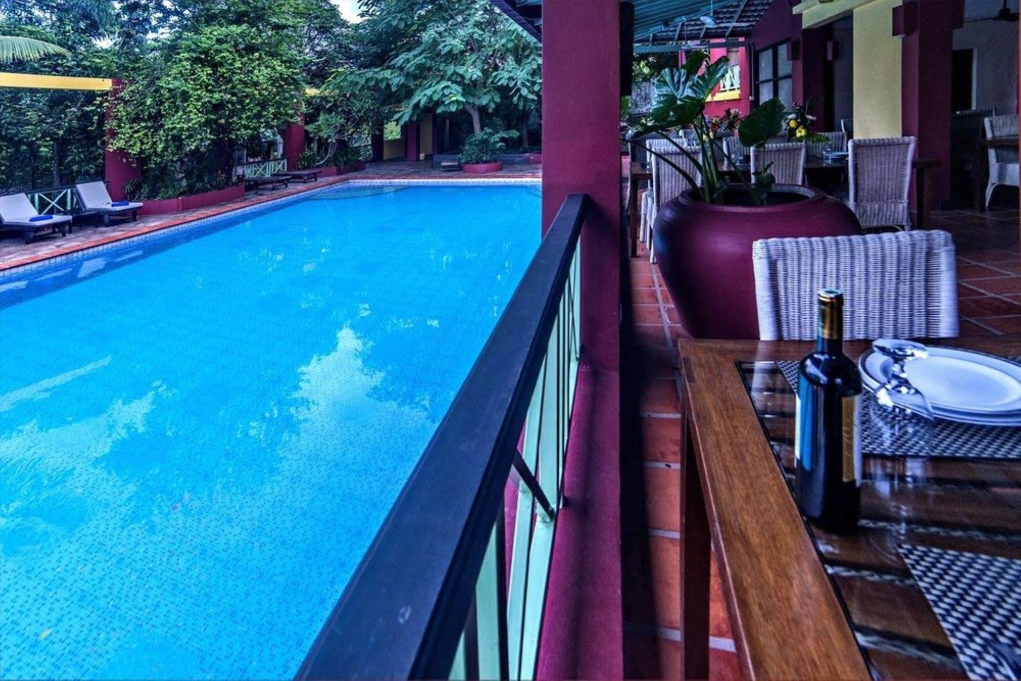 The Harbor Lights Palace Sihanoukville Esterno foto